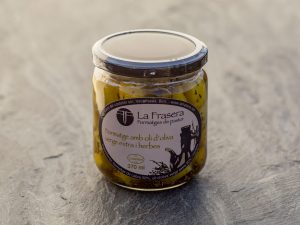 Formatge amb oli d’oliva verge extra i herbes